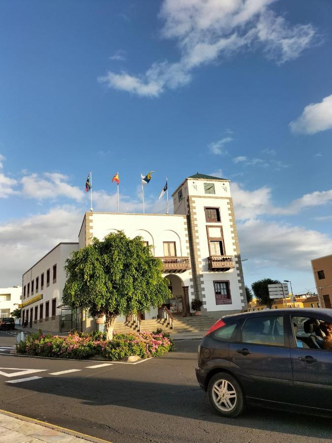 Centro Y Servicios Tazacorte Kültér fotó